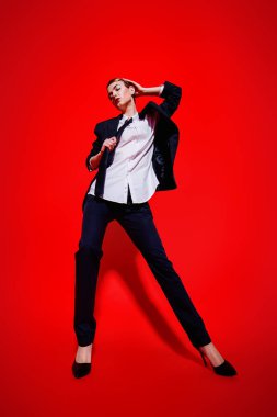 savurgan kadın stil