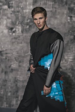 modaya uygun kentsel çocuk