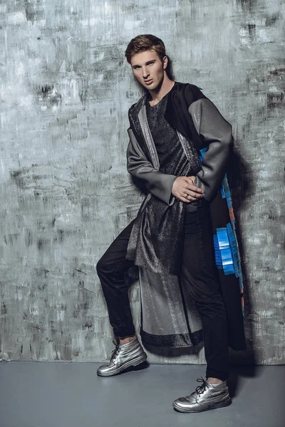 Tasarımcı adam giyim