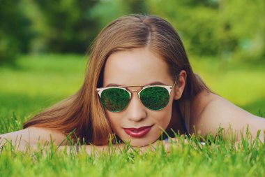 yeşil park dinlenme