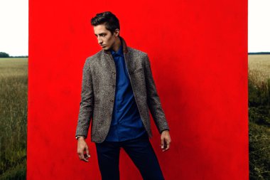 resmi kıyafet tarzı