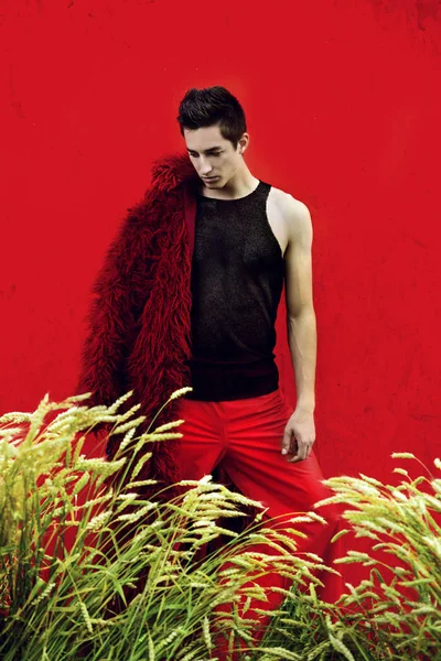 vogue bir alanda vurdu