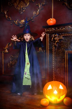 sihirli Cadılar Bayramı gecesi