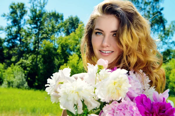 девушка в поле собирает цветы. Смотреть фото девушка в поле собирает цветы. Смотреть картинку девушка в поле собирает цветы. Картинка про девушка в поле собирает цветы. Фото девушка в поле собирает цветы девушка в поле собирает цветы. Смотреть фото девушка в поле собирает цветы. Смотреть картинку девушка в поле собирает цветы. Картинка про девушка в поле собирает цветы. Фото девушка в поле собирает цветы