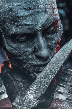 ürpertici zombi savaşçı