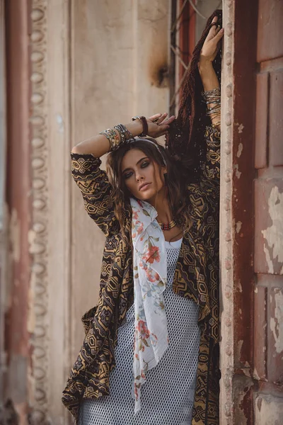 feminen tarzı giysiler