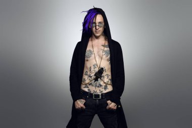 bir vücut üzerinde dövme