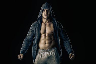 atlet acımasız adam