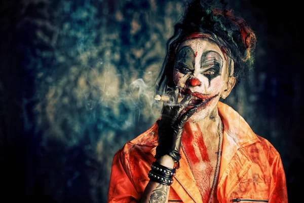 Sigara punk palyaço