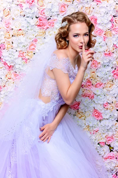 Oldukça sevimli gelin