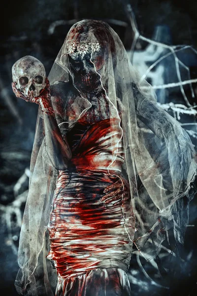 korkunç kafatası gelinle