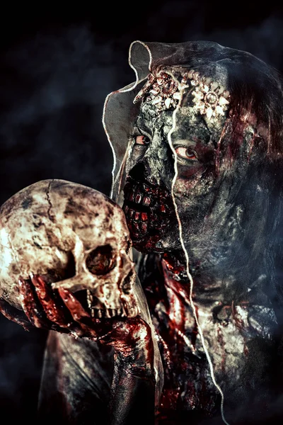 bir kafatası gelinle