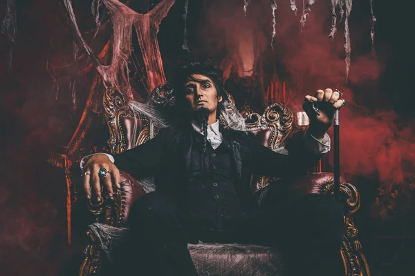 bir kalede asil vampir