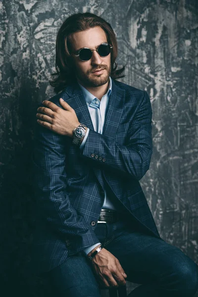 Giysiler ve aksesuarlar