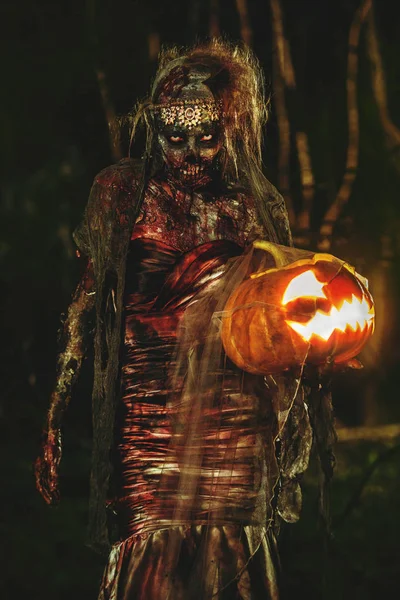 gece mezarlığı korku