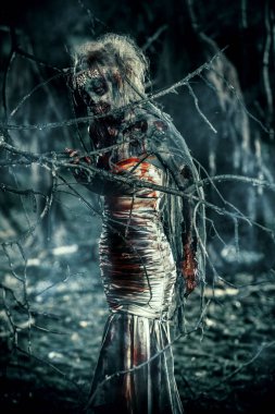 öfkeli zombi gelini