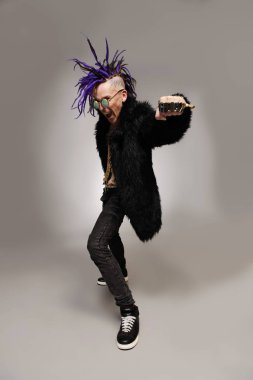 rock şarkıcısı siyah