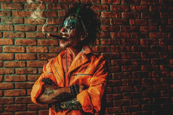 Sigara zombi palyaço