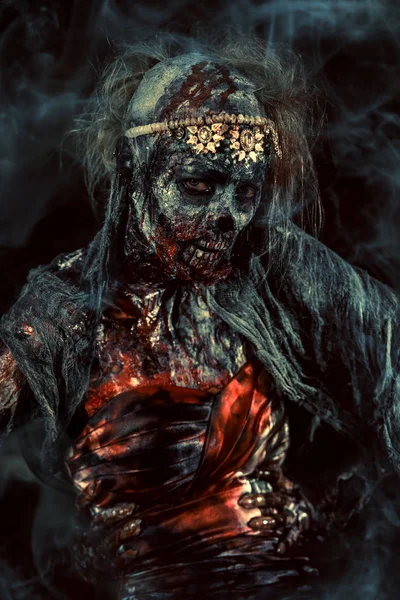 terk edilmiş mezarlığı gelin