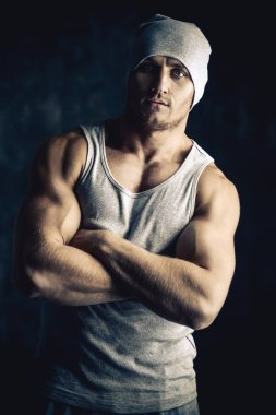 vücut geliştirmeci erkek moda