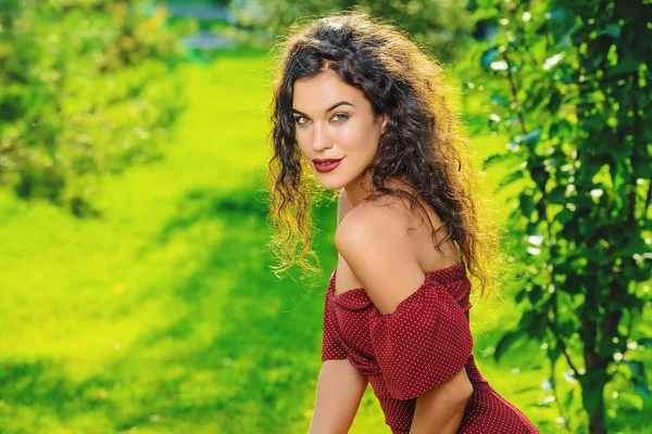 güzel İspanyol Bayan