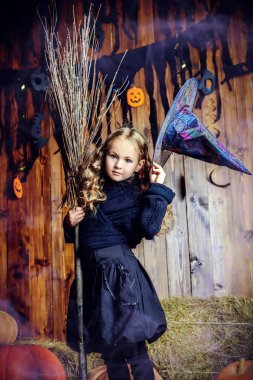 Mutlu Cadılar Bayramı Günü