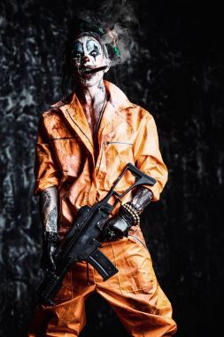 tehlikeli palyaço adam