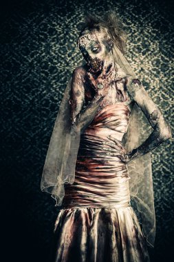 şeytani korkutma gelin