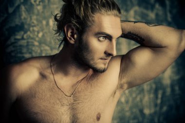 güçlü sağlıklı bir insan