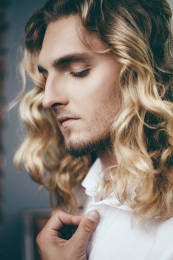 erkek kıvırcık model