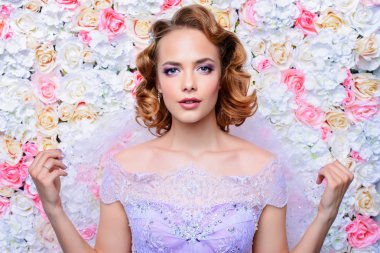 Düğün makyaj ve saç modeli