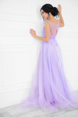 içinde gelin kadın