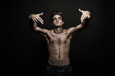 edepsizlik ve saldırganlık