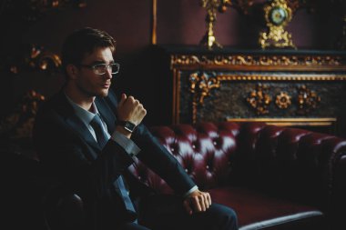 adam klasik iç