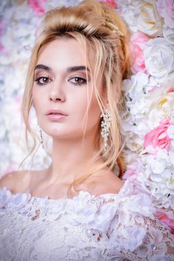 Büyük saç ve makyaj