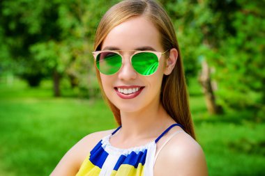 Bayan güneş gözlüğü