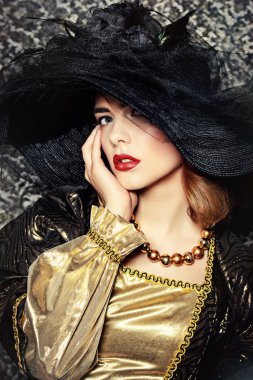 şapkaya güzellik tarzı