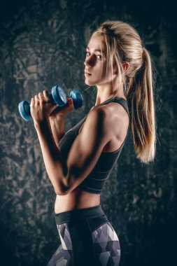 Egzersiz yapan kadın