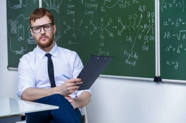 iyi eğitimli zeki öğrenci
