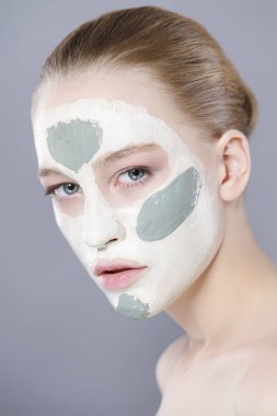 kozmetik kil maskesi