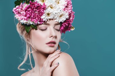 pürüzsüz parlayan cilt