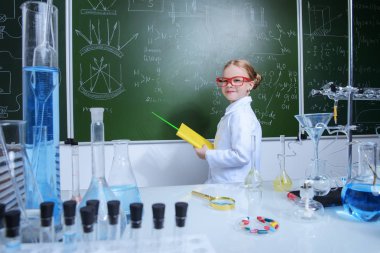 Kimya ders üzerinde