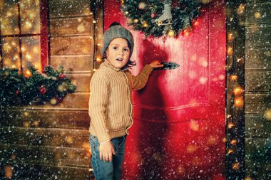 sürpriz küçük çocuk