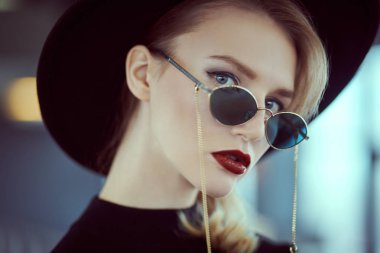 bayan için gözlük