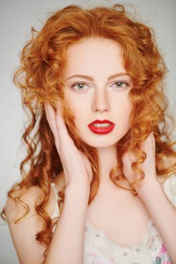 güzel uzun saçları