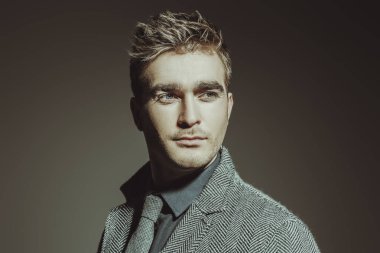 erkeksi vahşi stil.