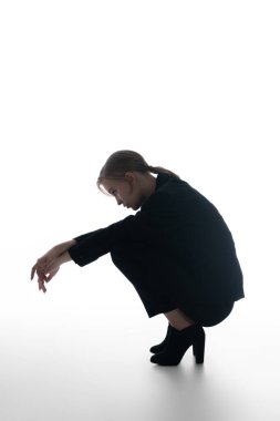 Eller yere düştüğünde