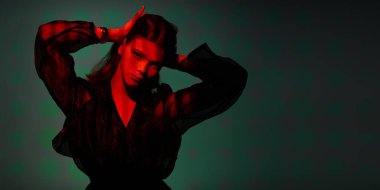 Güzel kadın model. 