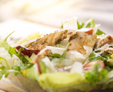 Sezar salatası yakın çekim