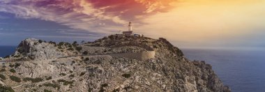 Formentor fener üst kısmında Cap de Formentor, Mallorca, İspanya kayalık manzara Panoraması